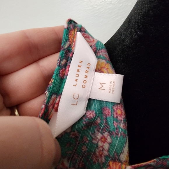 Lauren Conrad Teal Floral Shirt Size Medium - Picture 5 of 10